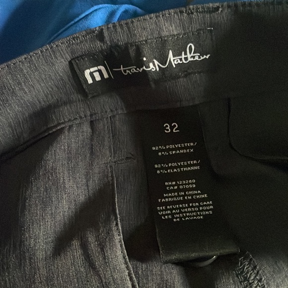 Travis Mathew open to close pants - Picture 4 of 4